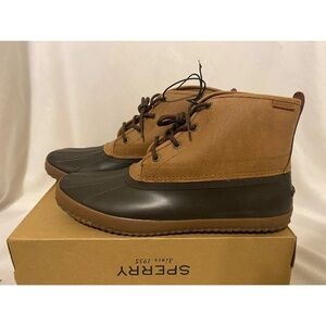 Sperry breakwater boot in brown /Navy size 10.5 Men's Rain Snow Boots brand new!